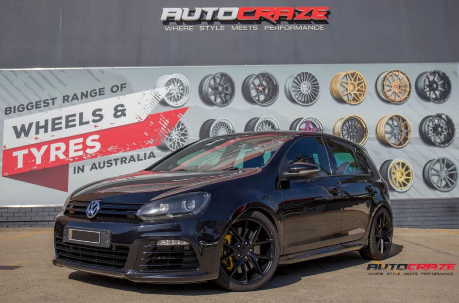 VOLKSWAGEN GOLF MISANO MATTE BLACK
